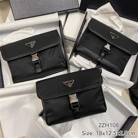 Prada Nylon cross body ของแท้ 